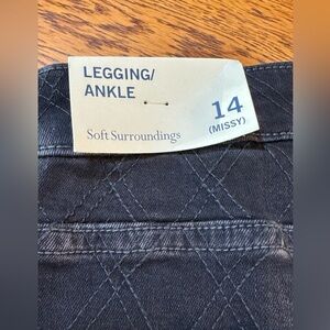 Soft Surroundings NWT jegging legging jean straight embroidered